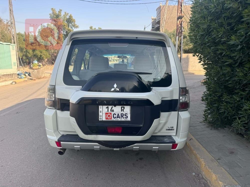 ميتسوبيشي باجيرو